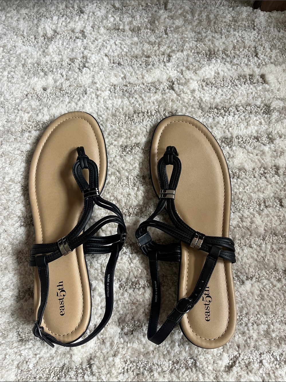 East 5th Black T-Strap Sandals with Tan Footbed